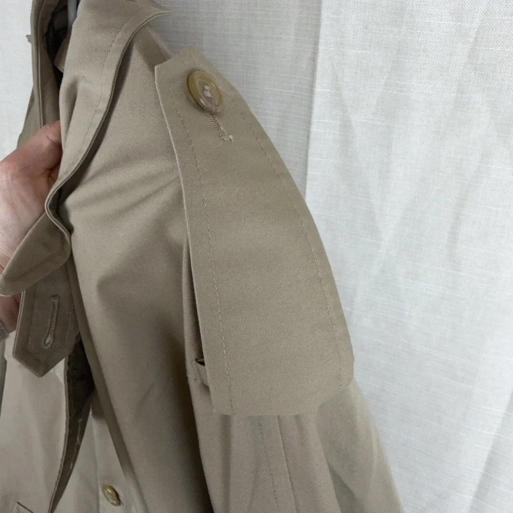 VTG London Fog Trench Coat Mens 44 Beige Belted Double Breasted Long Classic